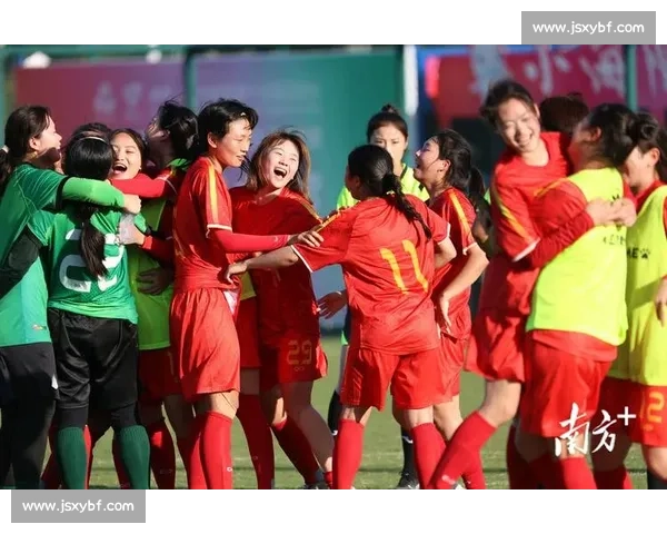 绿茵场上的青春风暴，苏超新星潜力无限